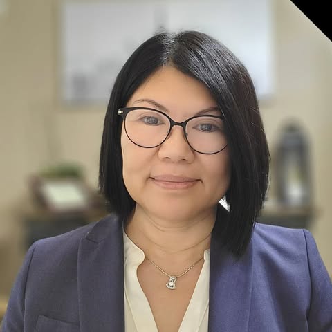 Tuyet Duong portrait